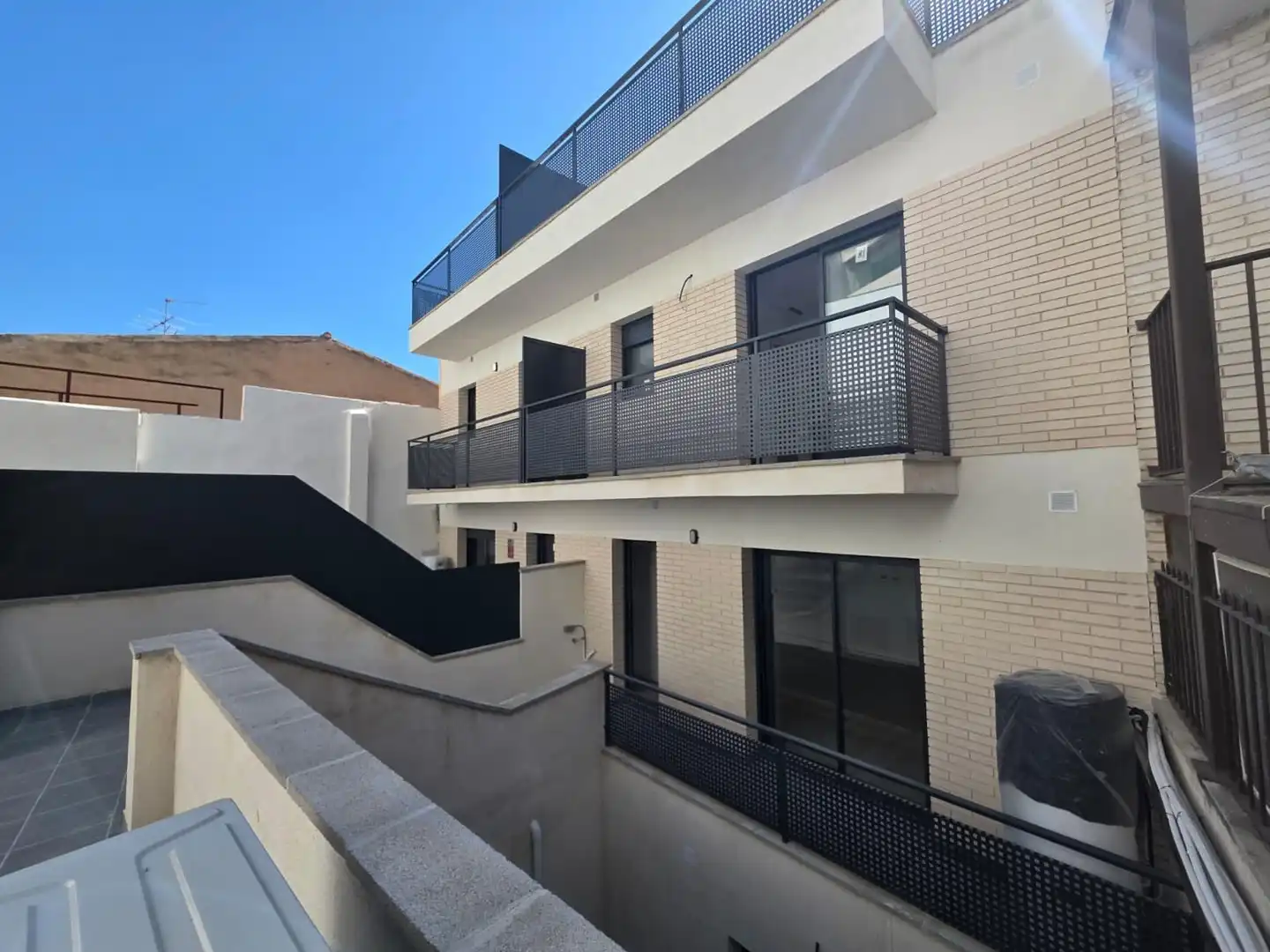 Vista exterior de Dúplex en venta en Igualada con Calefacción y Terraza