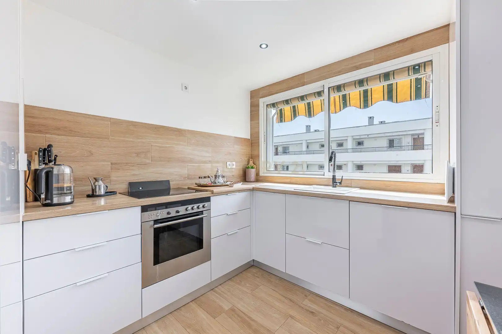 Cocina de Apartamento en venta en Marbella con Aire acondicionado, Trastero y Balcón