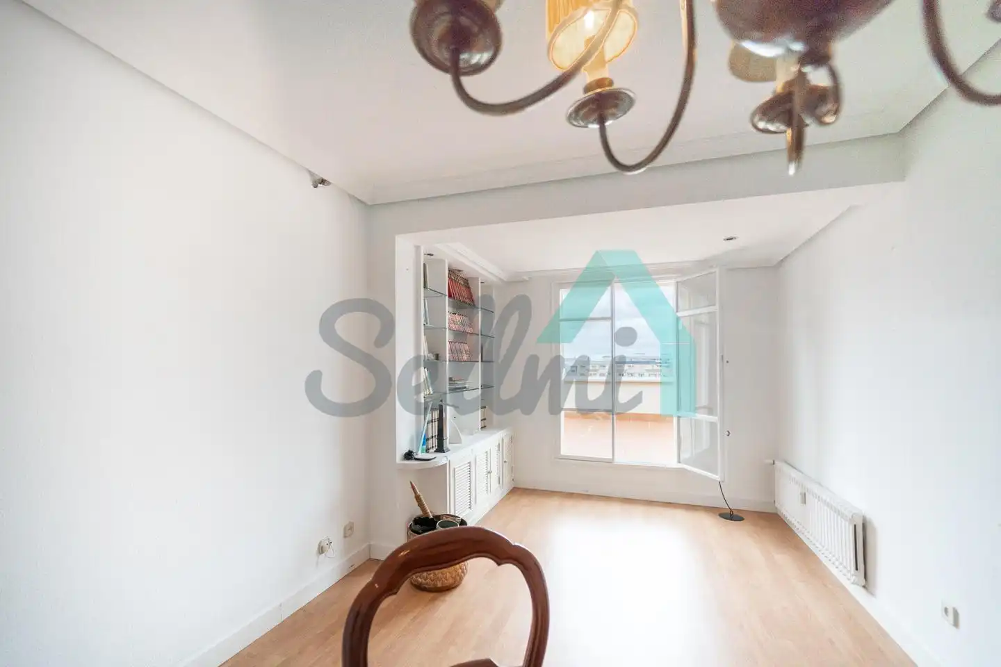 Sala de estar de Ático de alquiler en Oviedo  con Calefacción y Terraza