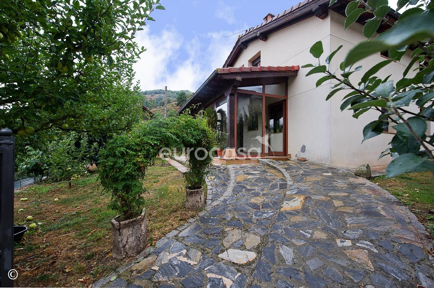 Exterior view of House or chalet for sale in Cillorigo de Liébana  with Heating