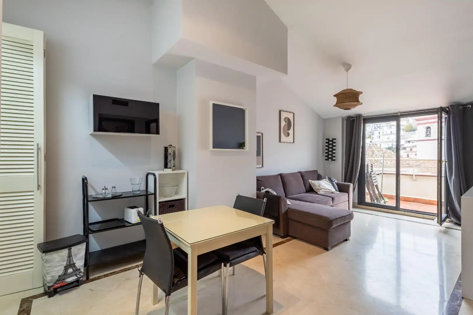 Living room of Attic for rent in  Granada Capital  with Air Conditioner