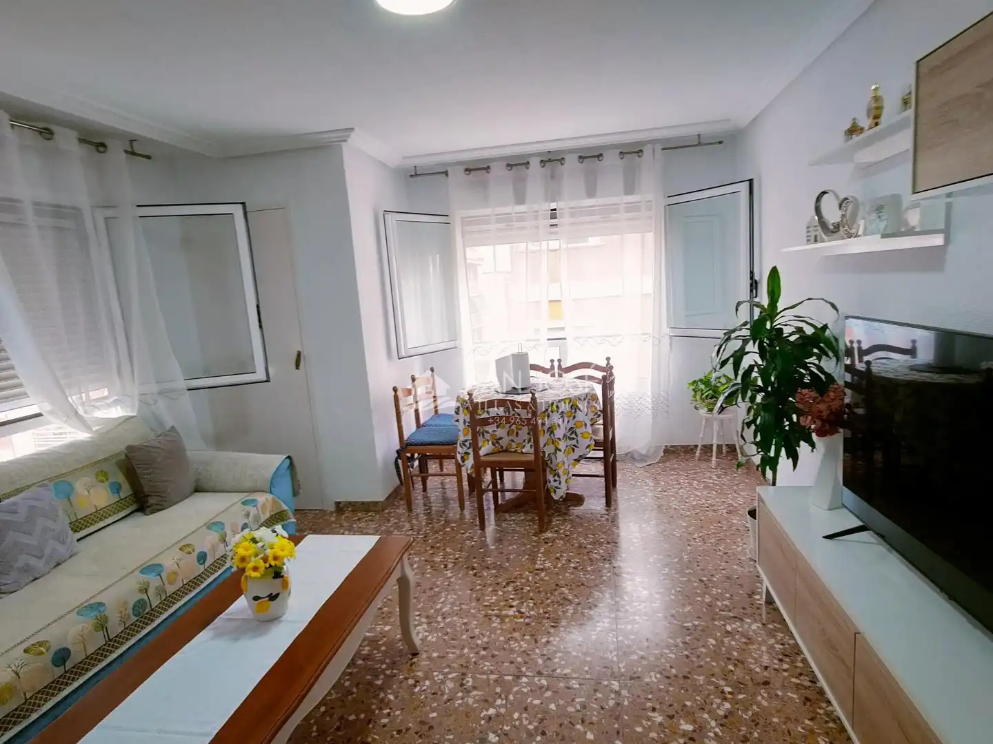 Sala d'estar de Pis en venda en Aspe amb Terrassa, Traster i Moblat