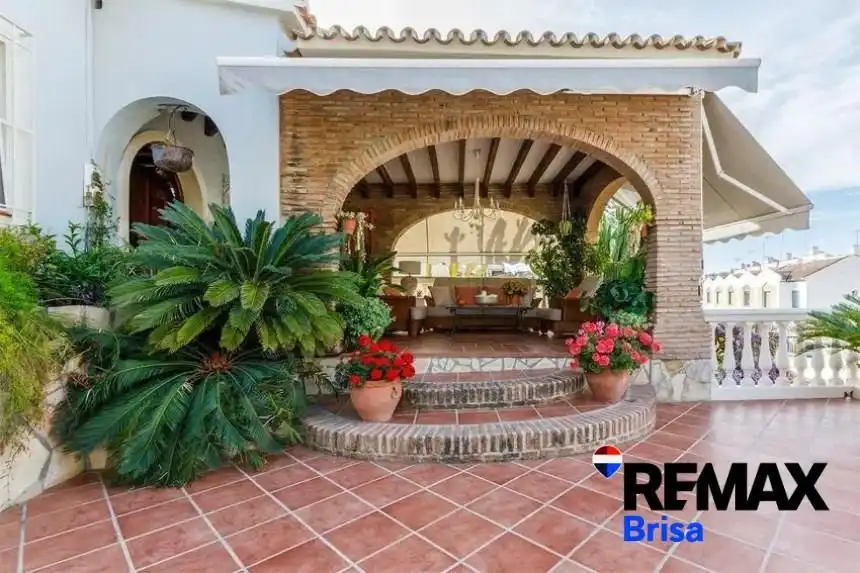 Casa o chalet de alquiler en Vélez-Málaga con Aire acondicionado, Calefacción y Jardín privado