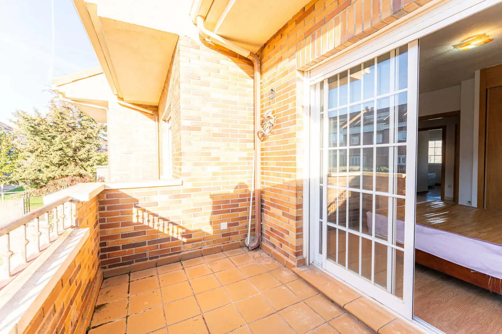 Balcony of Houses for sale in Arroyomolinos (Madrid)  with Air Conditioner, Heating and Private garden