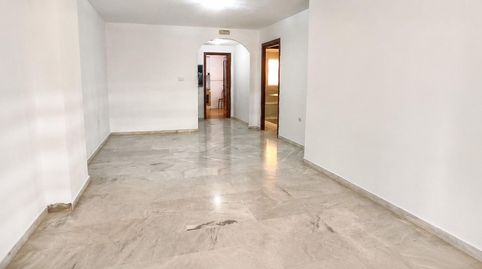 Foto 4 de Pis en venda a Los Jardines de Marbella - La Ermita, Marbella
