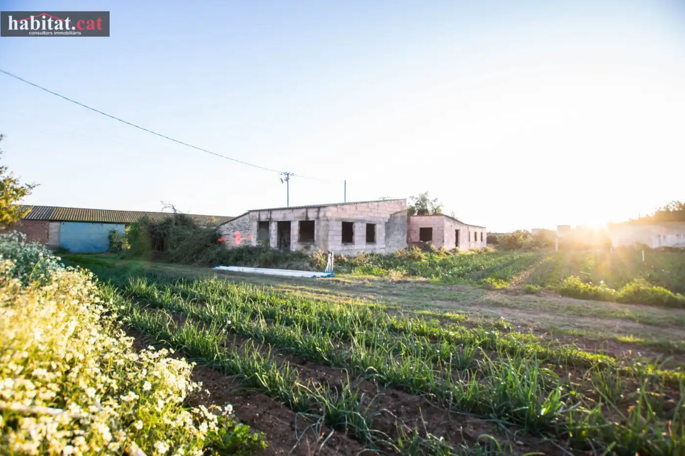 Vista exterior de Finca rústica en venta en Vilanova i la Geltrú con Jardín privado y Terraza