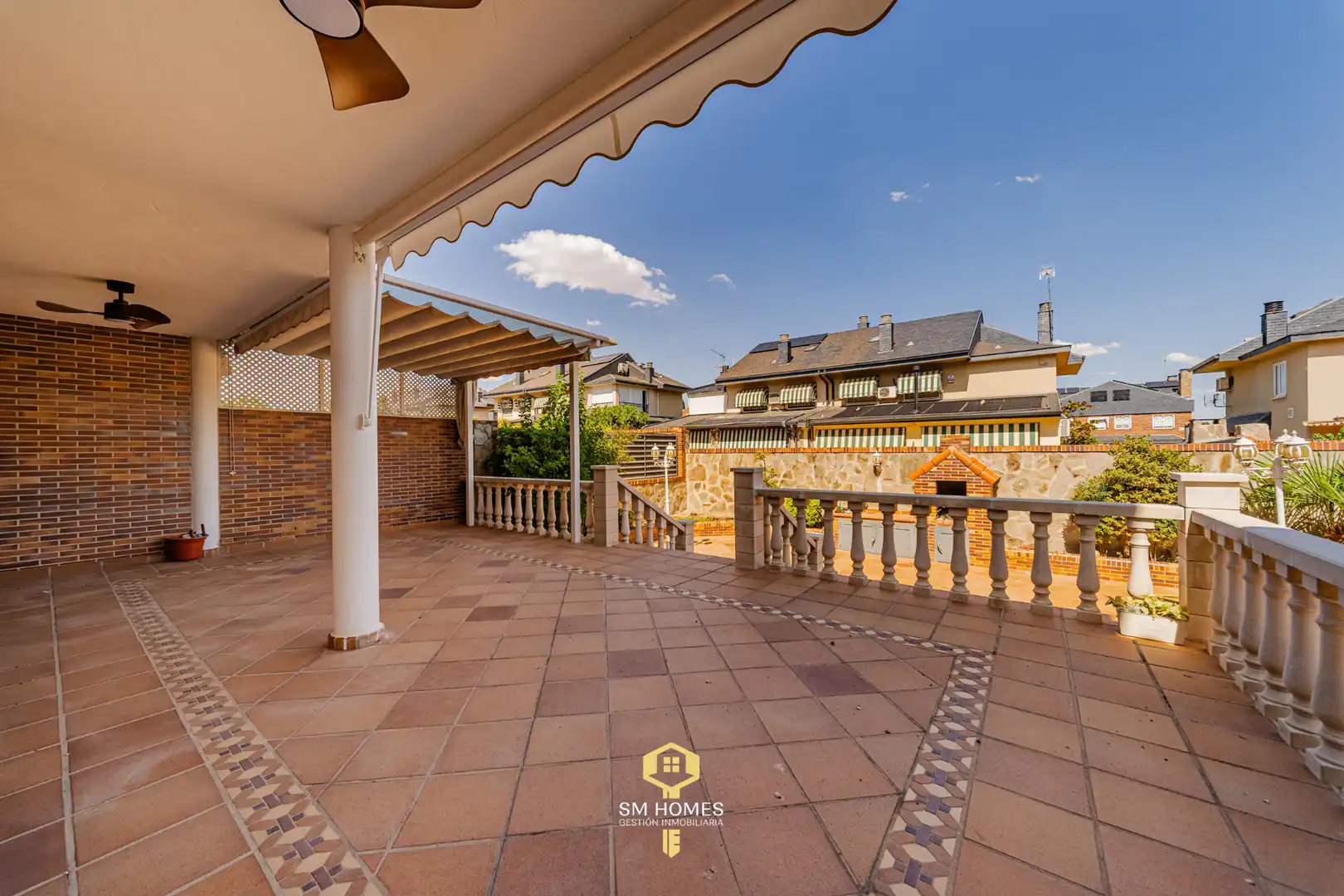 Terraza de Casa adosada en venta en Coslada con Calefacción, Jardín privado y Terraza