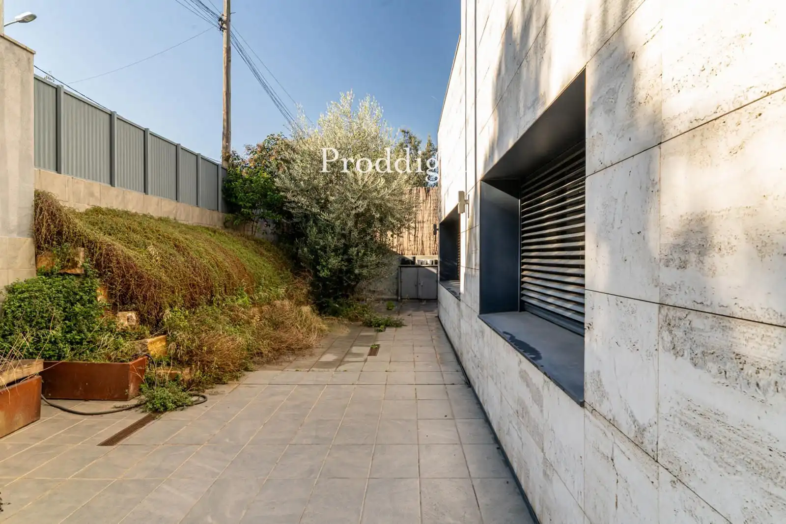 Exterior view of Houses for sale in Sant Cugat del Vallès  with Air Conditioner, Heating and Terrace