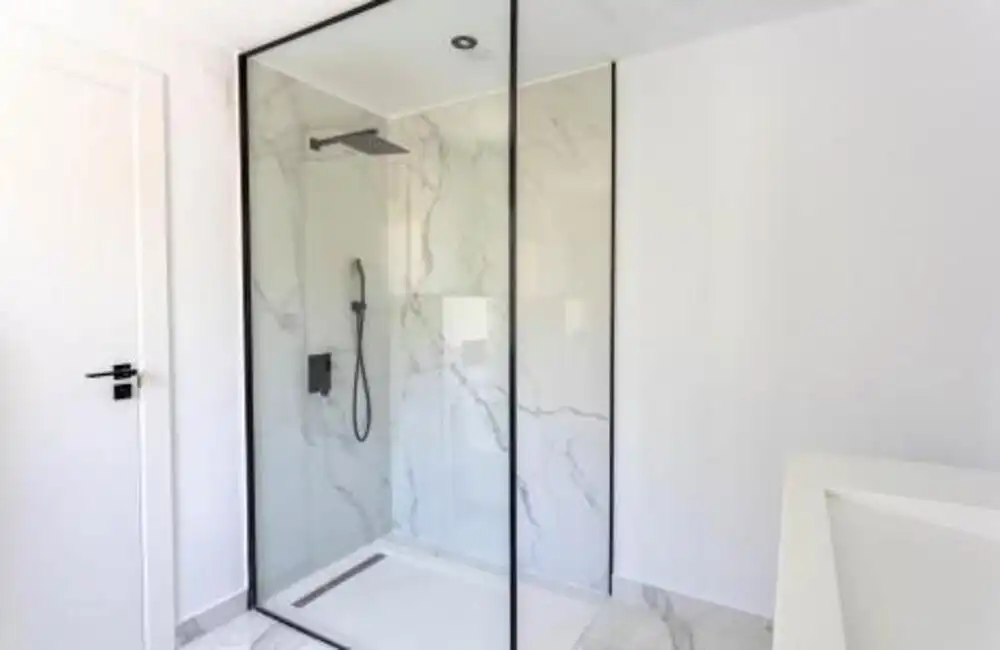 Bathroom of Houses for rent in Marbella  with Air Conditioner, Private garden and Terrace