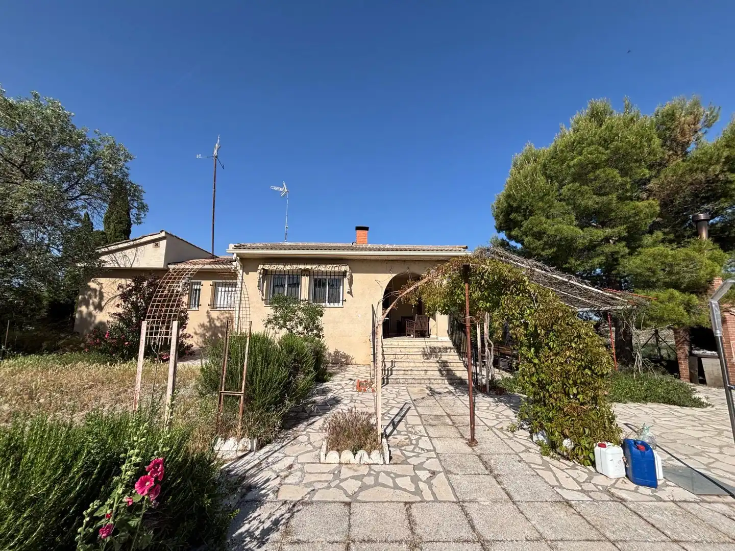 Exterior view of Houses for sale in Colmenar de Oreja