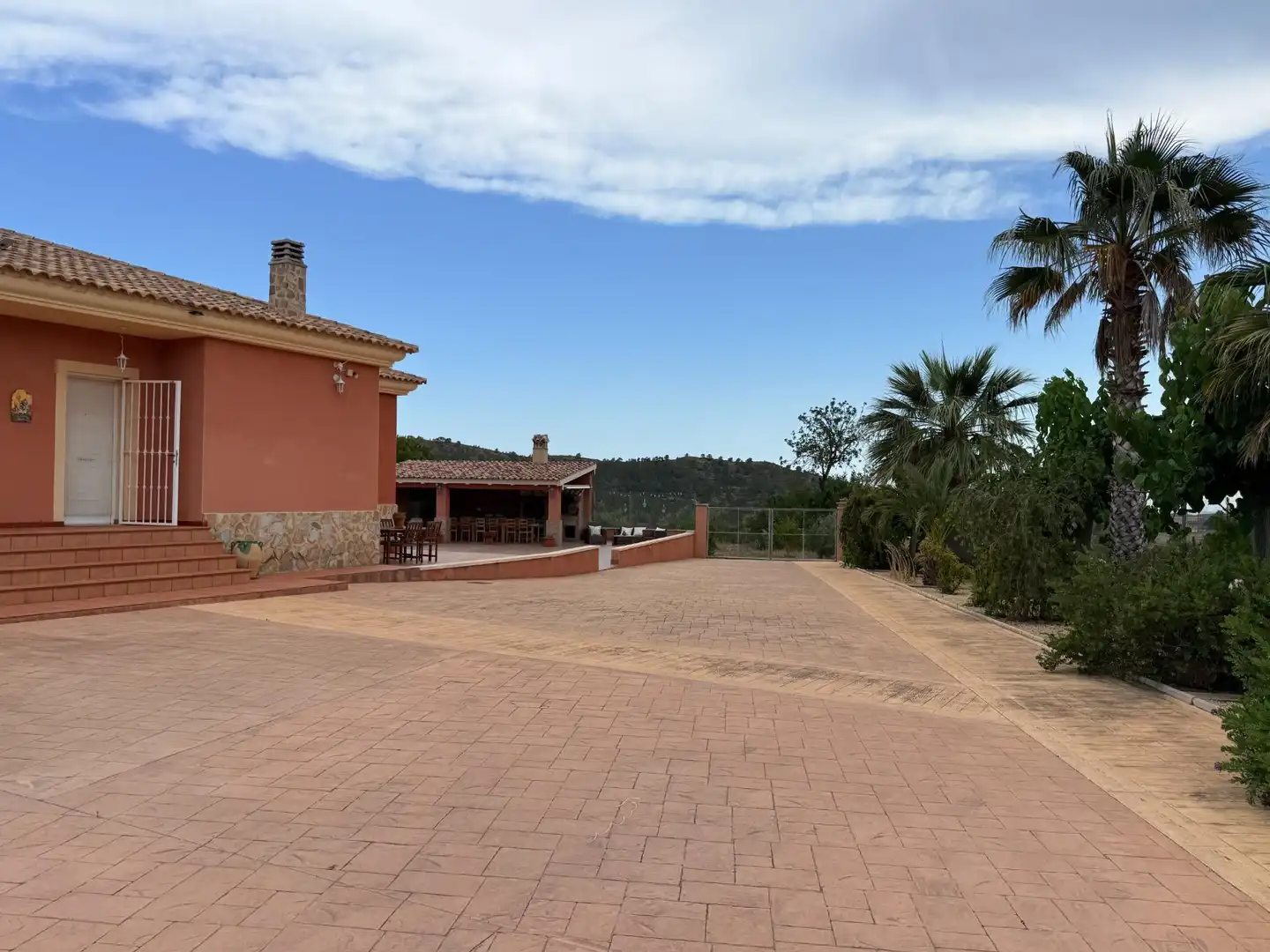 Vista exterior de Casa o xalet en venda en Aigües amb Calefacció i Terrassa