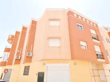 Flat with lift for sale in Calle Bonifaz
