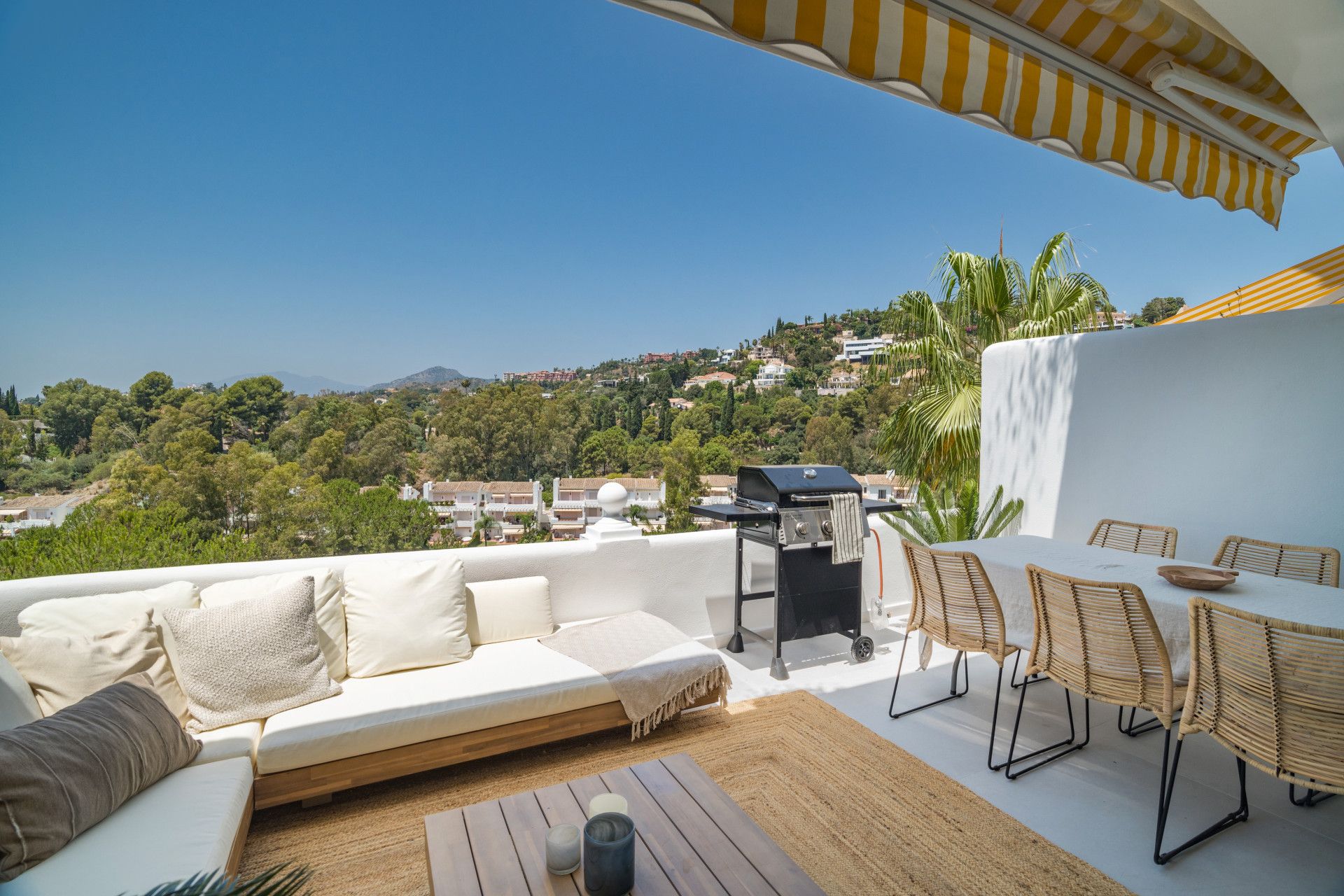 Terrace of Planta baja for sale in Marbella  with Air Conditioner, Terrace and Swimming Pool