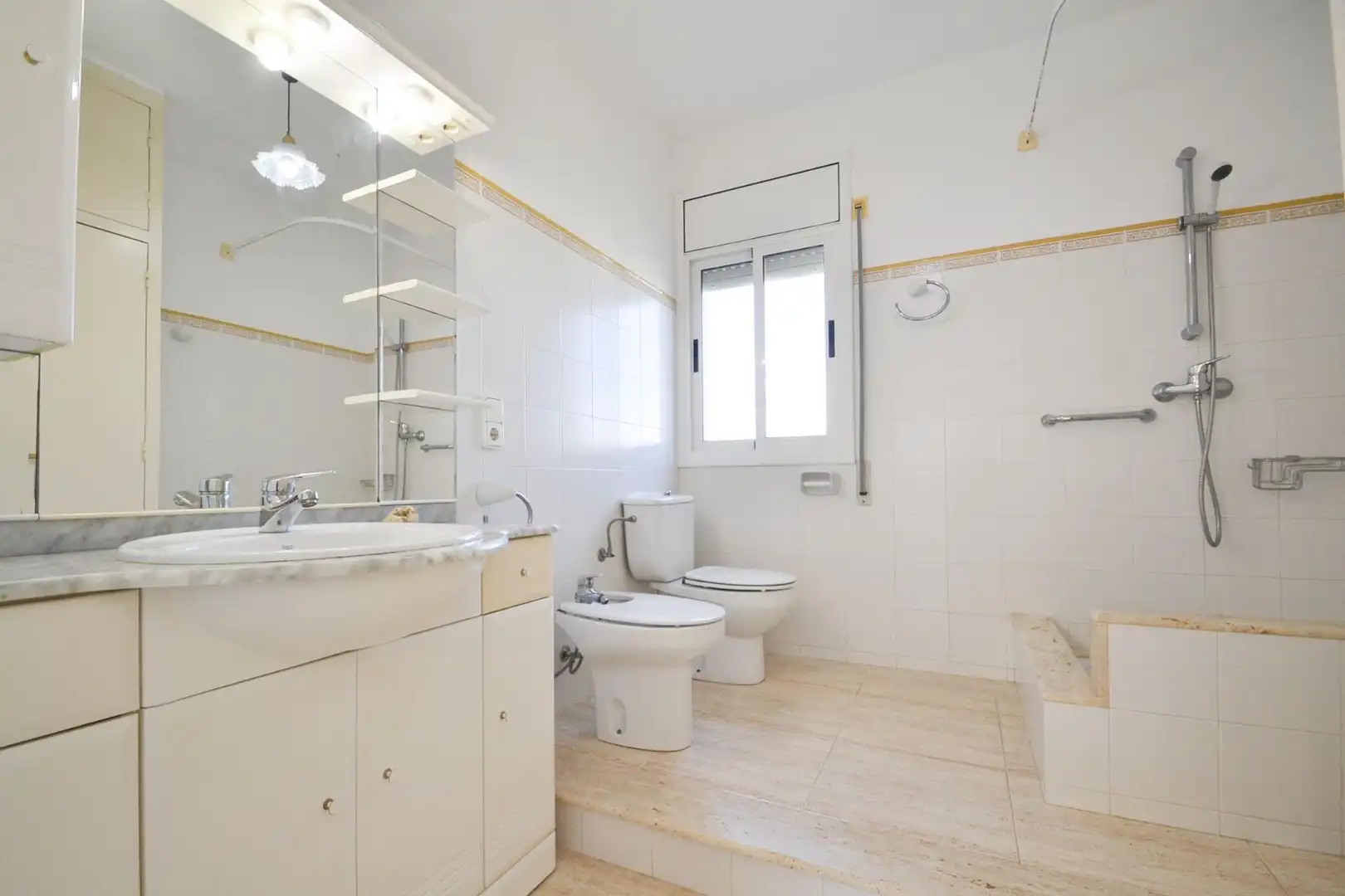 Houses for sale in RAMON Y CAJAL, Deltebre