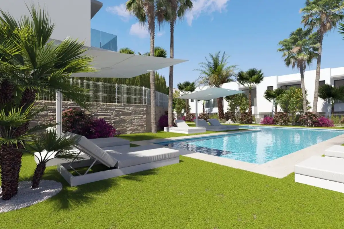 Casa a schiera con piscina in vendita a Golf Bahía, imagen 7