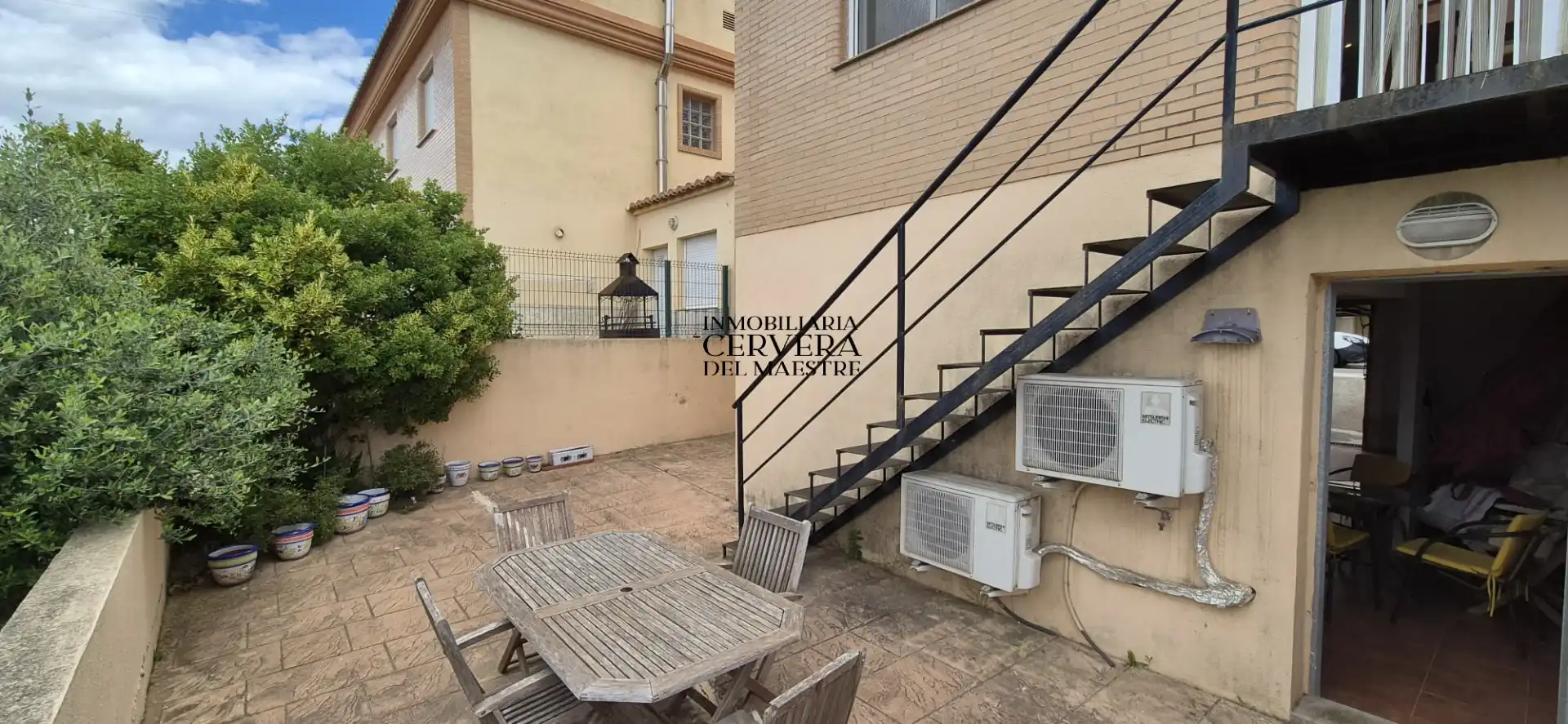 Terrassa de Casa adosada en venda en La Salzadella amb Aire condicionat, Calefacció i Jardí privat