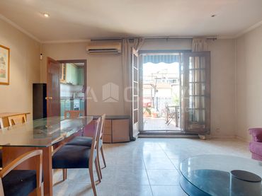 Attique avec balcon à vendre à Sants - Montjuïc