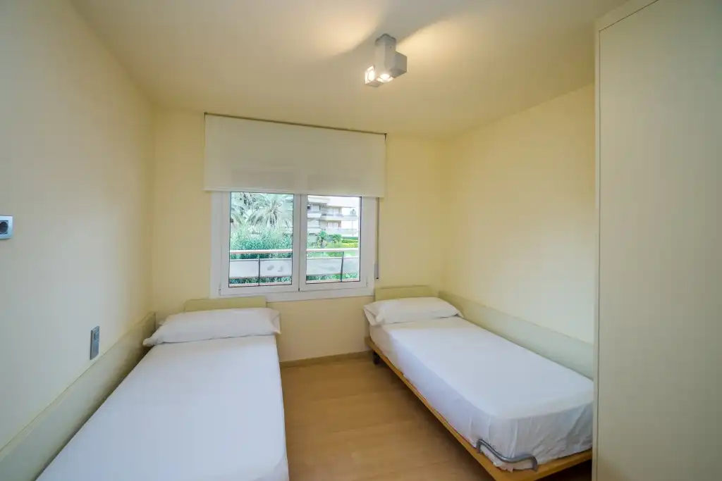 Schlafzimmer von Maisonette zum Verkauf in Calonge i Sant Antoni mit Klimaanlage, Heizung und Privatgarten