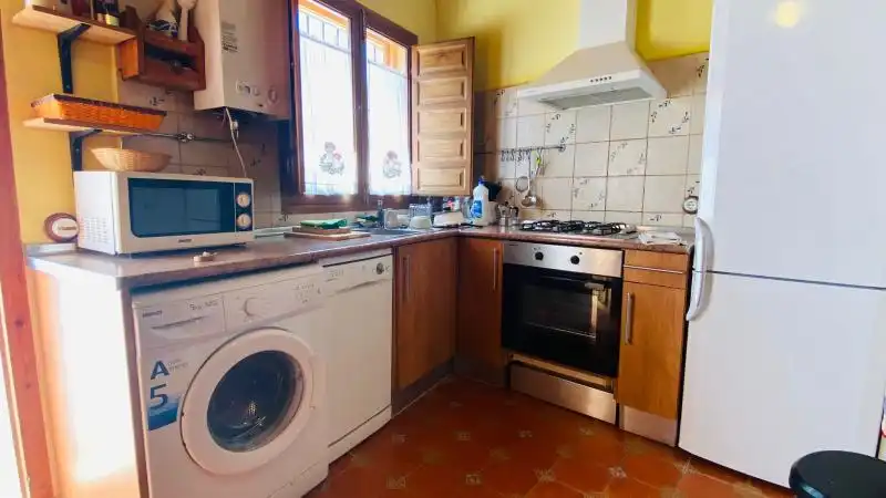 Cocina de Casa adosada en venta en Villarluengo con Terraza, Trastero y Amueblado