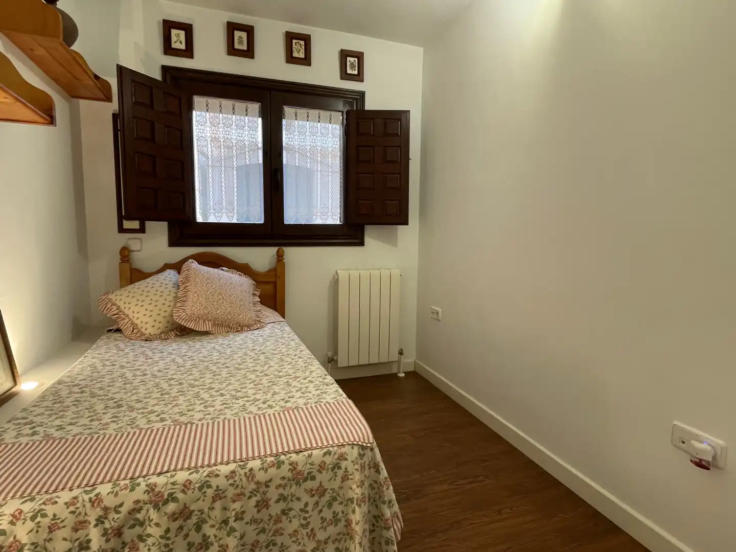 Habitación de Piso en venta en Alcalá de Henares con Aire acondicionado, Calefacción y Horno