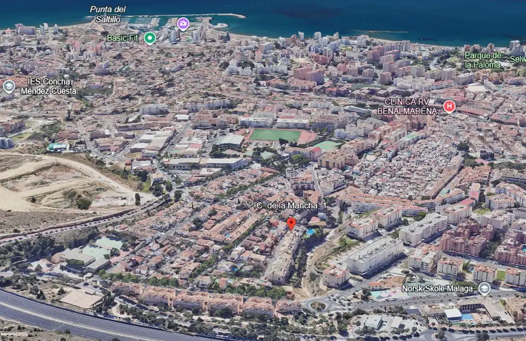 Vista exterior de Ático en venta en Benalmádena con Aire acondicionado, Calefacción y Jardín privado