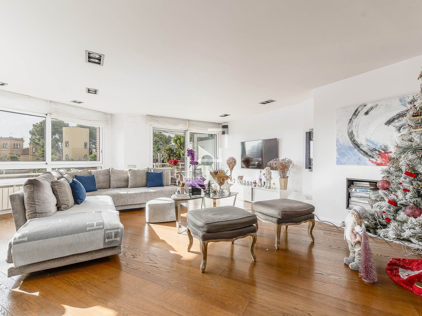 Living room of Attic for sale in  Barcelona Capital  with Air Conditioner, Heating and Parquet flooring