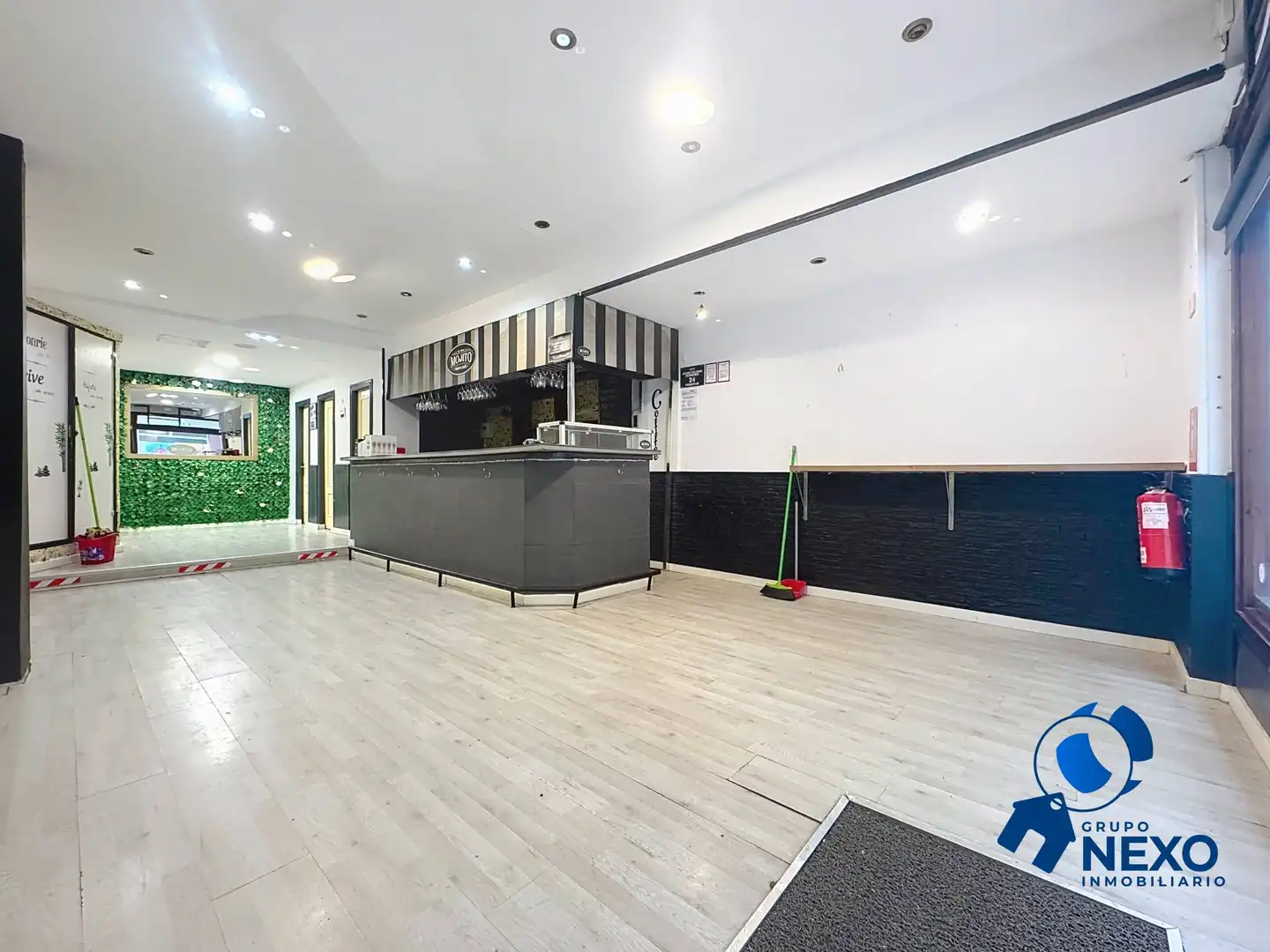 Business premises for sale in Calle del Doctor Aquilino Hurlé 25, imagen 2