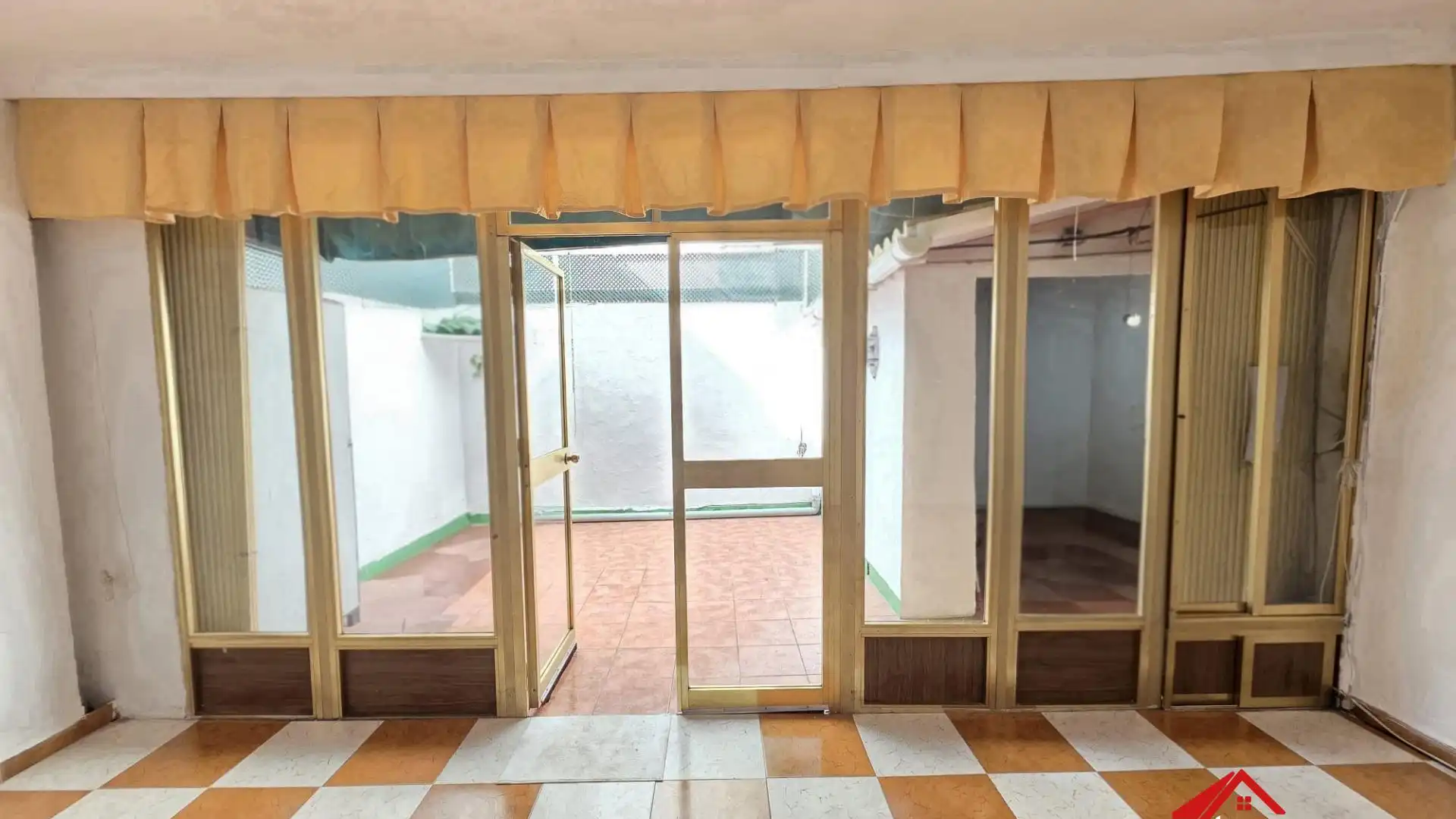 Flat for sale in  Córdoba Capital  with Air Conditioner and Storage room