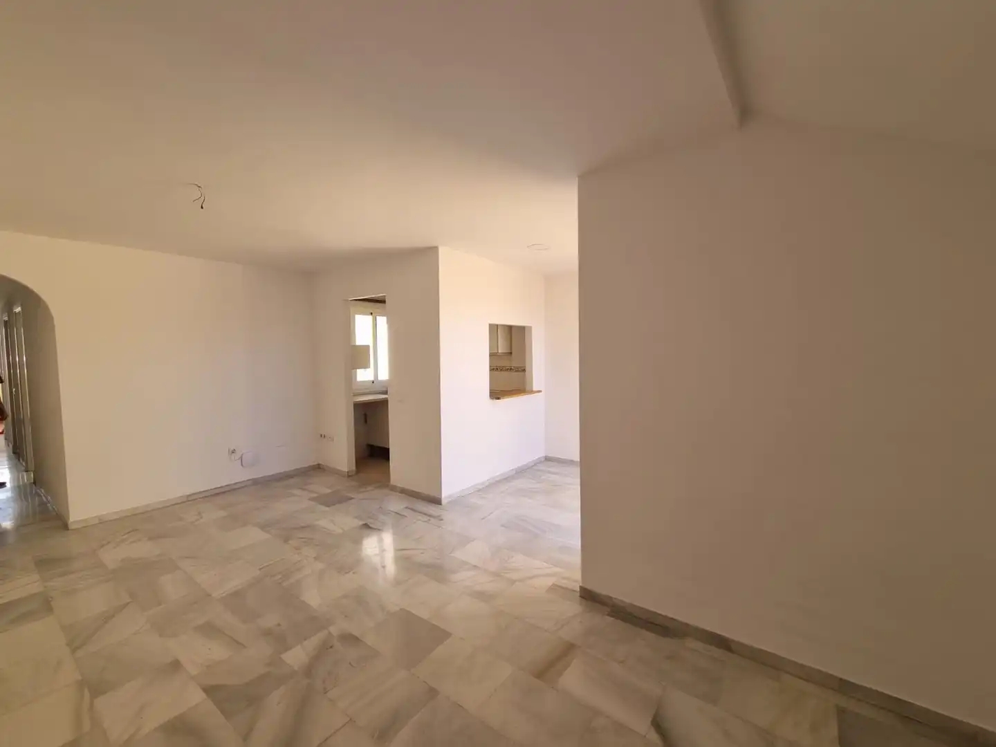 Piso en venta en Fuengirola con Terraza y Piscina comunitaria