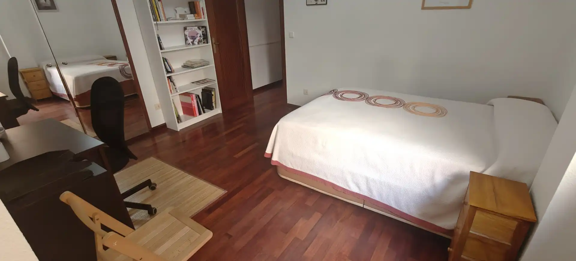 Habitación de Apartamento en venta en Zaragoza con Aire acondicionado, Calefacción y Parquet