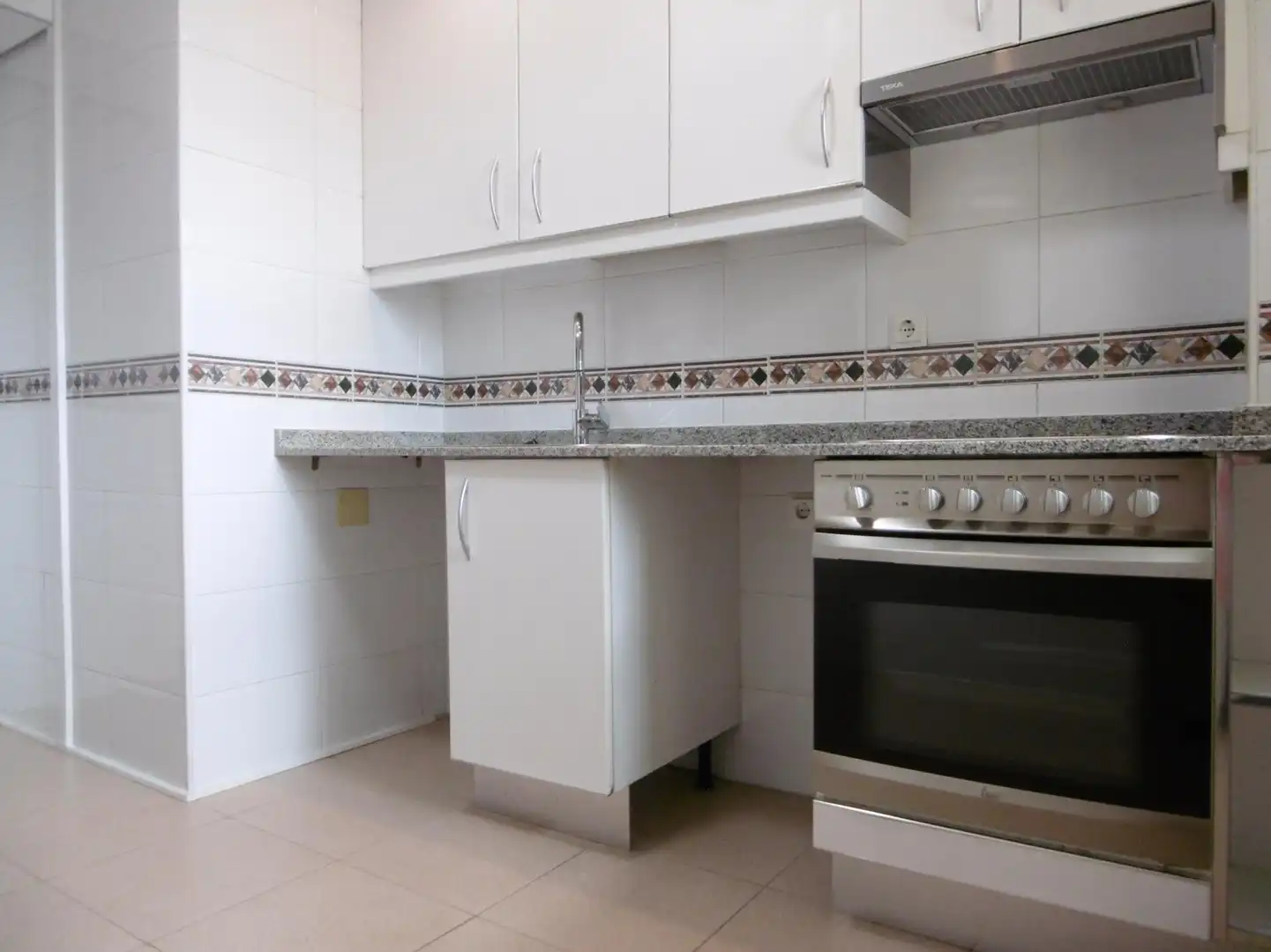 Küche von Wohnung zur Miete in Valladolid mit Heizung und Abstellraum