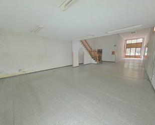 Premises for sale in Lugo Capital  with Alarm