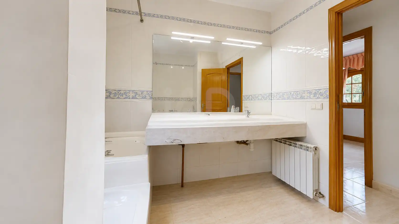 Baño de Casa o chalet en venta en El Vendrell con Aire acondicionado, Calefacción y Terraza