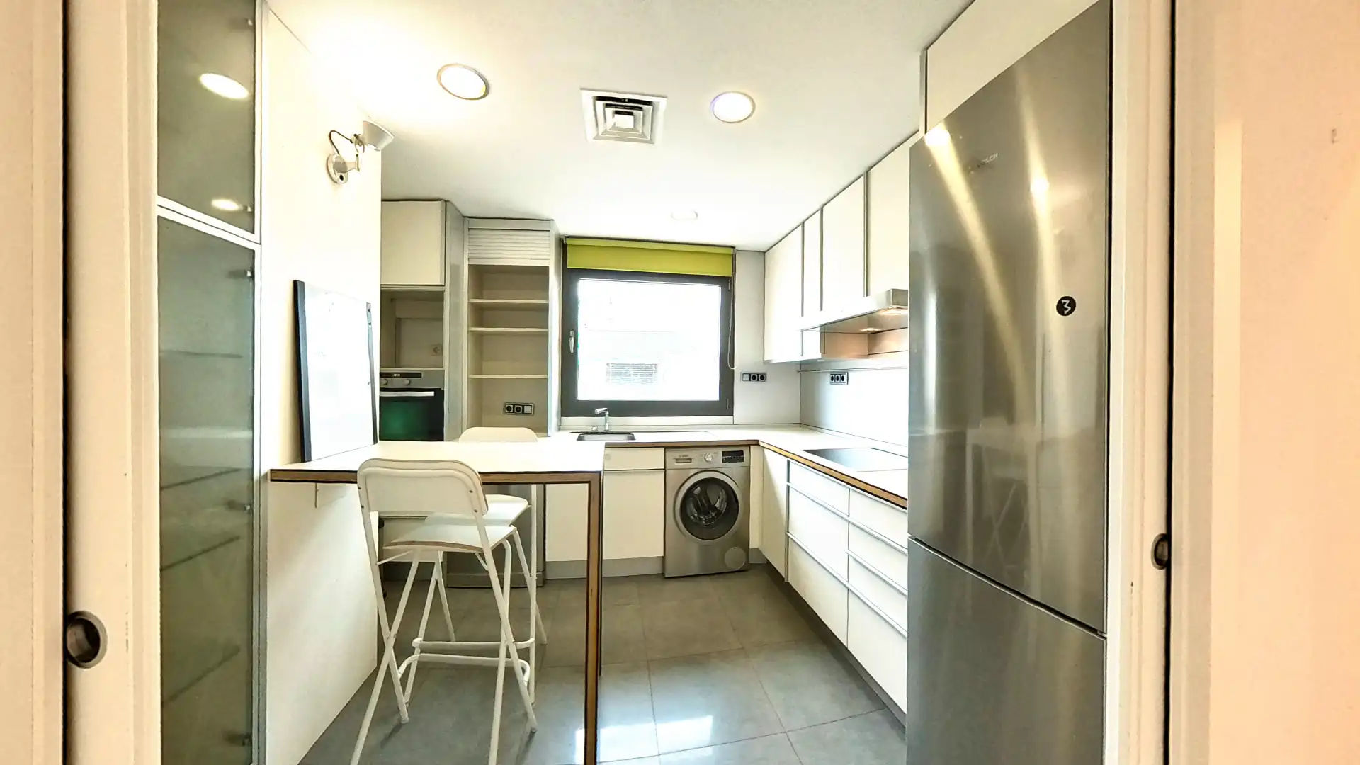 Cocina de Ático de alquiler en Madrid con Aire acondicionado, Terraza y Trastero