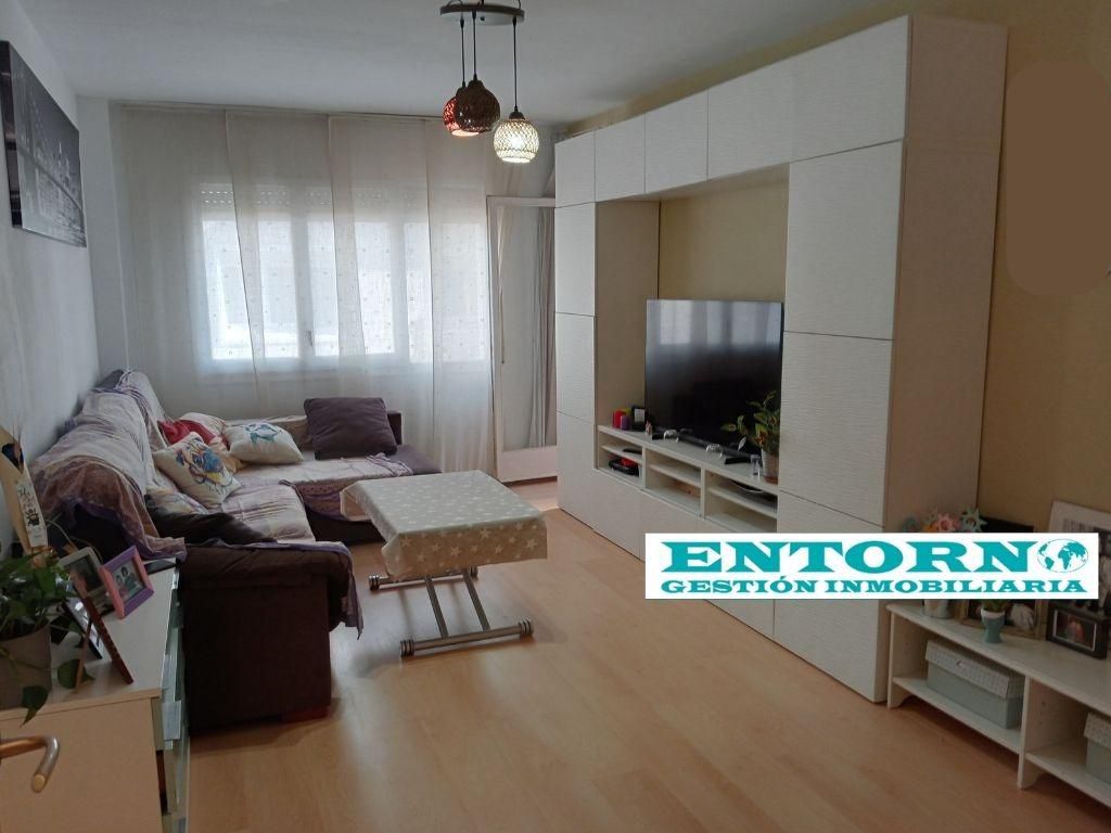 Sala d'estar de Pis en venda en Mollet del Vallès amb Aire condicionat, Calefacció i Parquet
