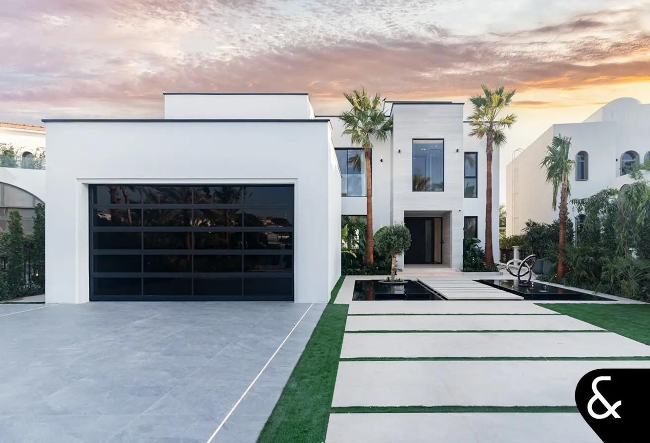 Vista exterior de Casa o xalet en venda en  Barcelona Capital amb Jardí privat i Piscina