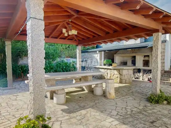 Terraza de Casa o chalet en venta en Vigo  con Calefacción, Jardín privado y Parquet