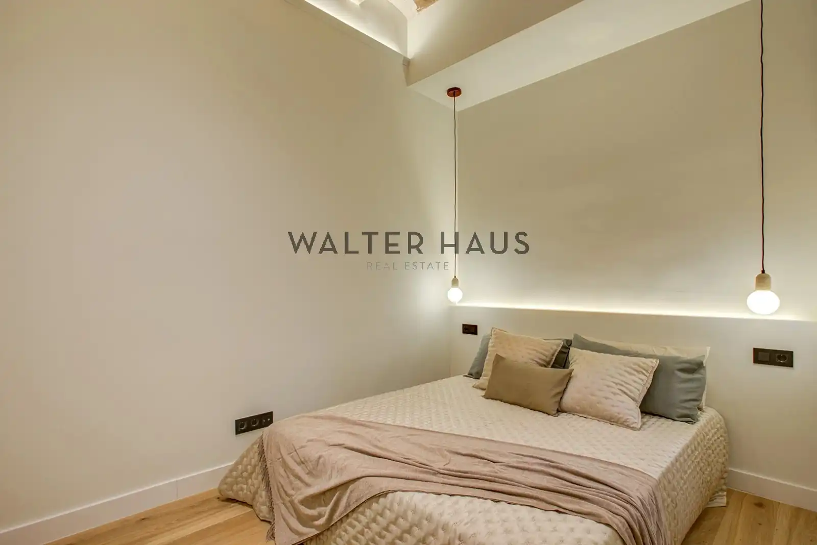 Habitación de Piso en venta en Barcelona con Aire acondicionado, Amueblado y Horno