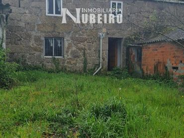 Casa en venda a Outon - Mosteiro