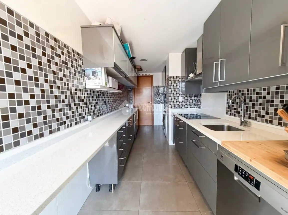 Cocina de Ático en venta en Madrid con Aire acondicionado, Calefacción y Terraza