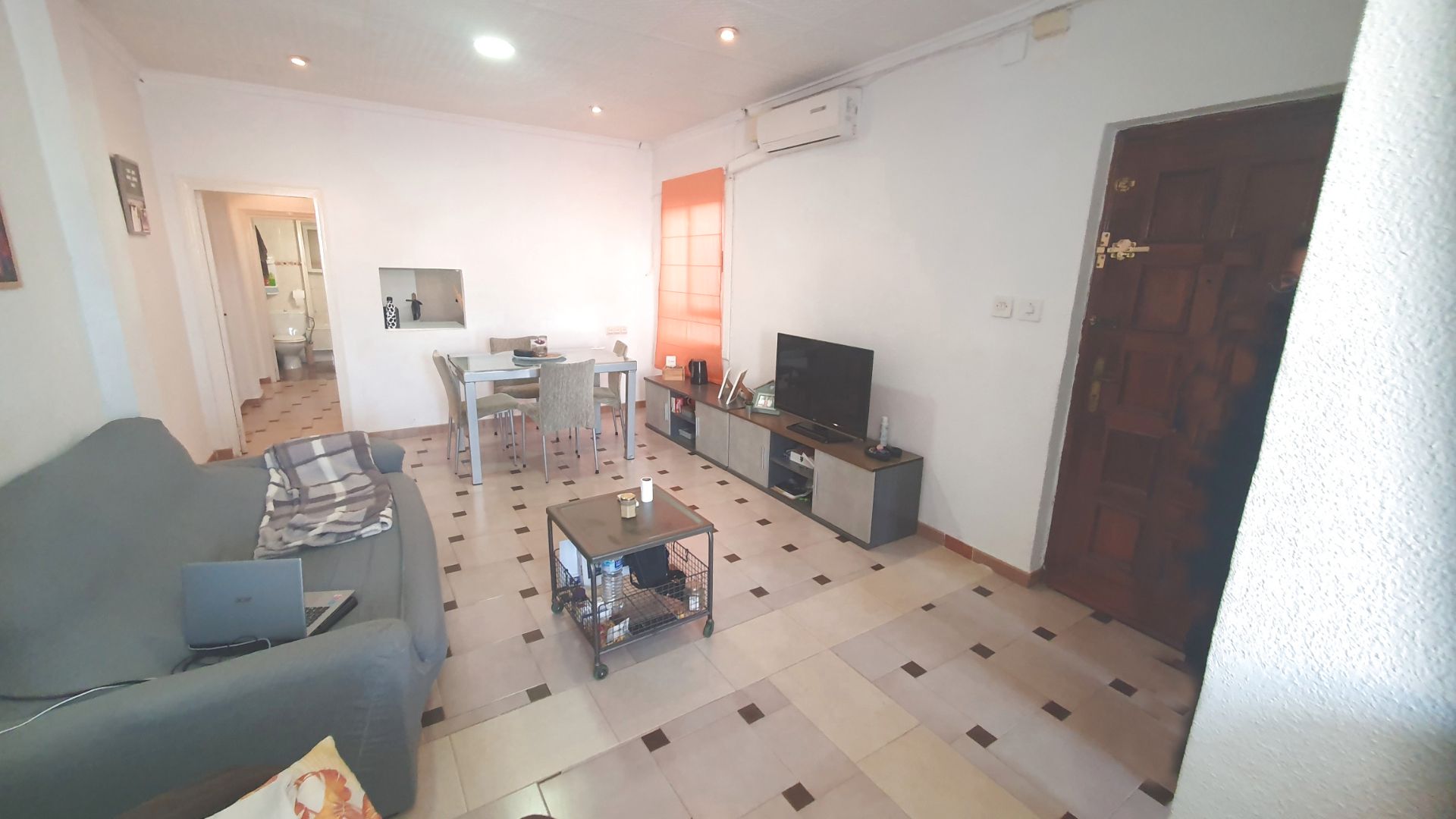 Sala d'estar de Pis en venda en Elda amb Aire condicionat, Moblat i Forn