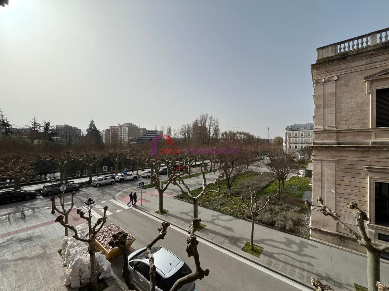 Vista exterior de Pis en venda en Burgos Capital amb Calefacció i Traster