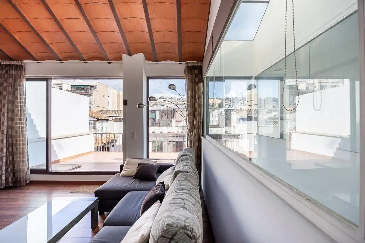 Living room of Flat for sale in Granada  with Air Conditioner, Terrace and Balcony