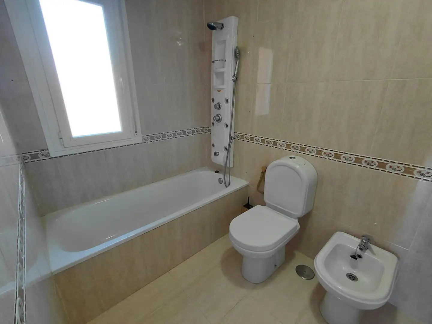Bathroom of Houses for rent in El Vellón, Madrid