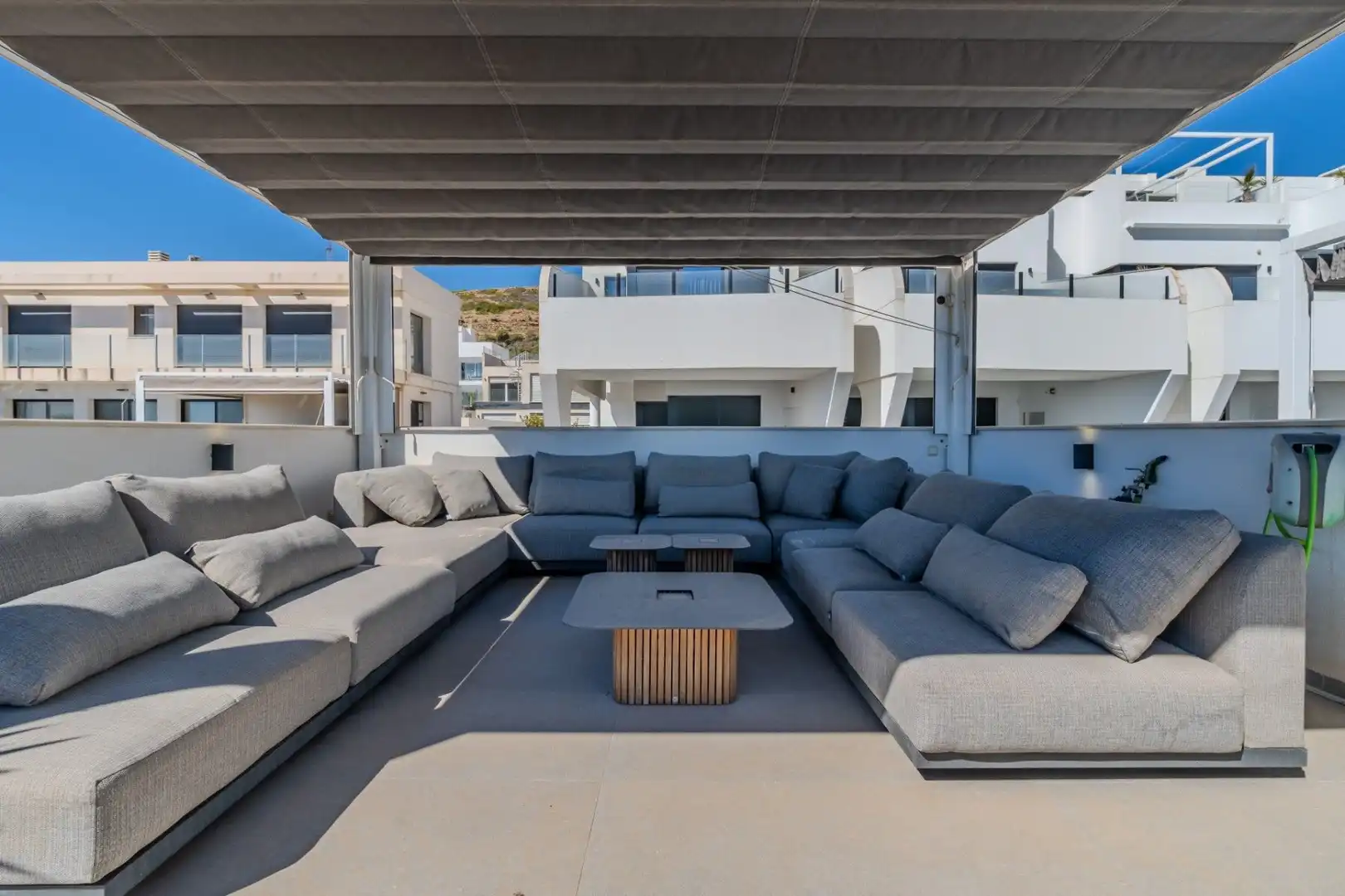 Villa con piscina in vendita a Av. l'Oliveró 113, imagen 2