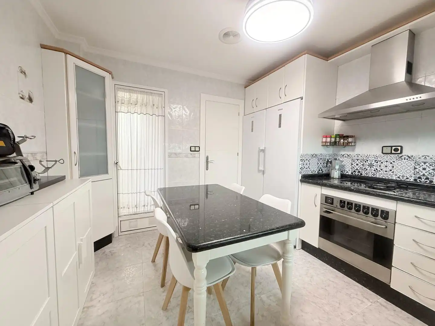 Kitchen of Flat for sale in Lorca  with Air Conditioner, Heating and Storage room