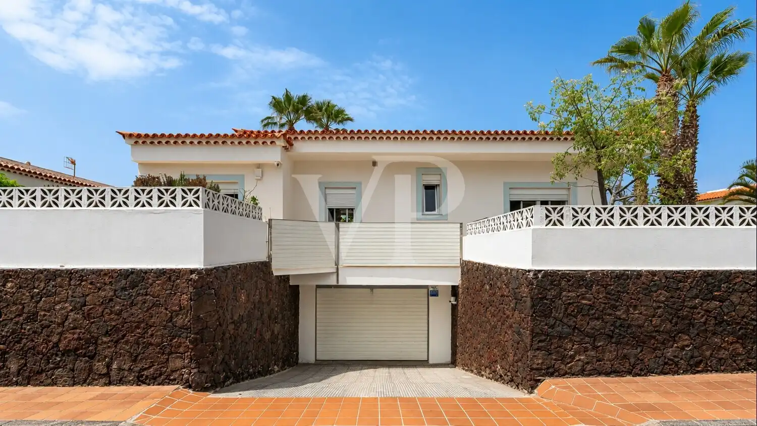 Exterior view of Houses for sale in Arona  with Air Conditioner, Parquet flooring and Terrace