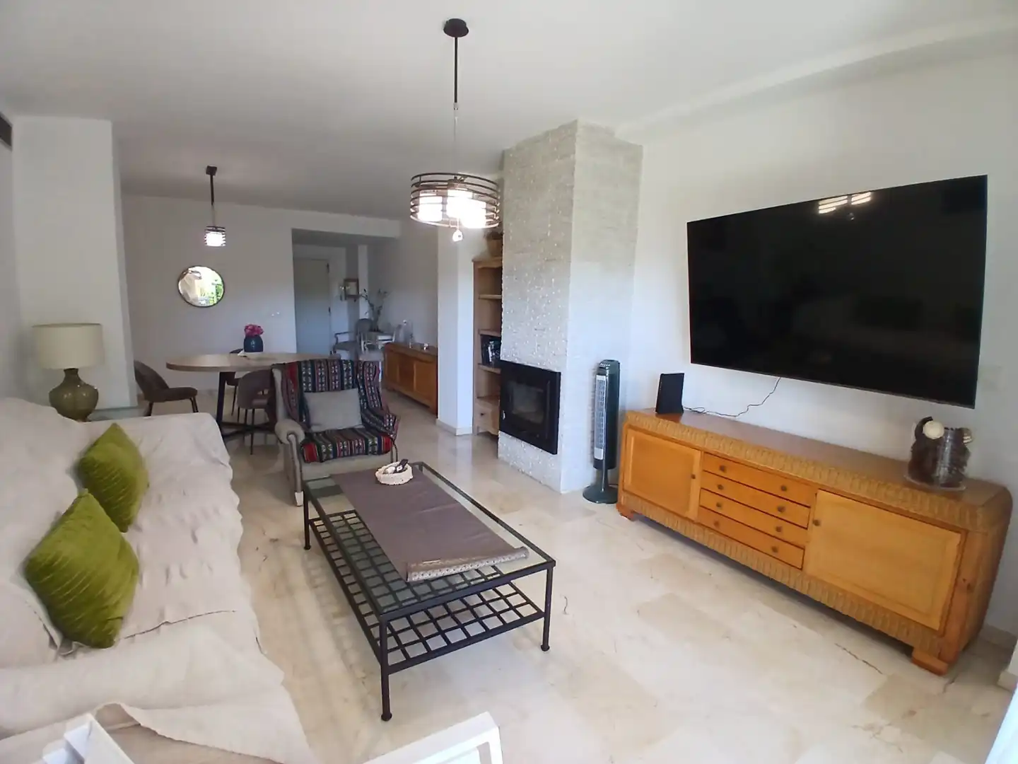 Sala d'estar de Planta baixa de lloguer en Marbella amb Aire condicionat, Calefacció i Terrassa