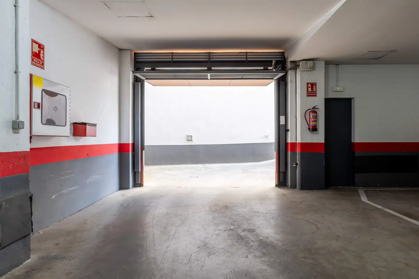 Parking de Dúplex en venta en Zaragoza con Aire acondicionado, Calefacción y Terraza