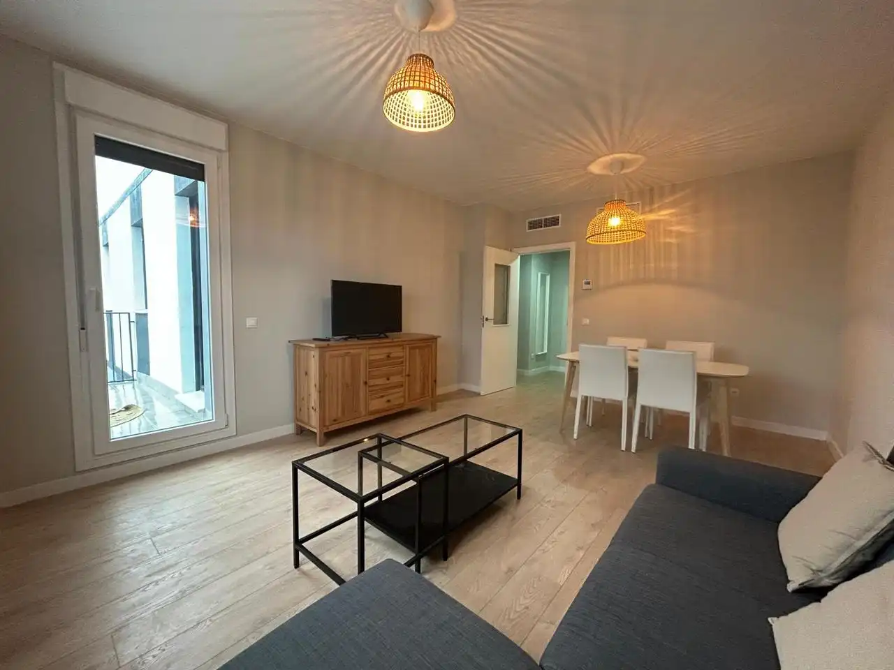 Appartement avec ascenseur à louer à Entrenúcleos, imagen 3
